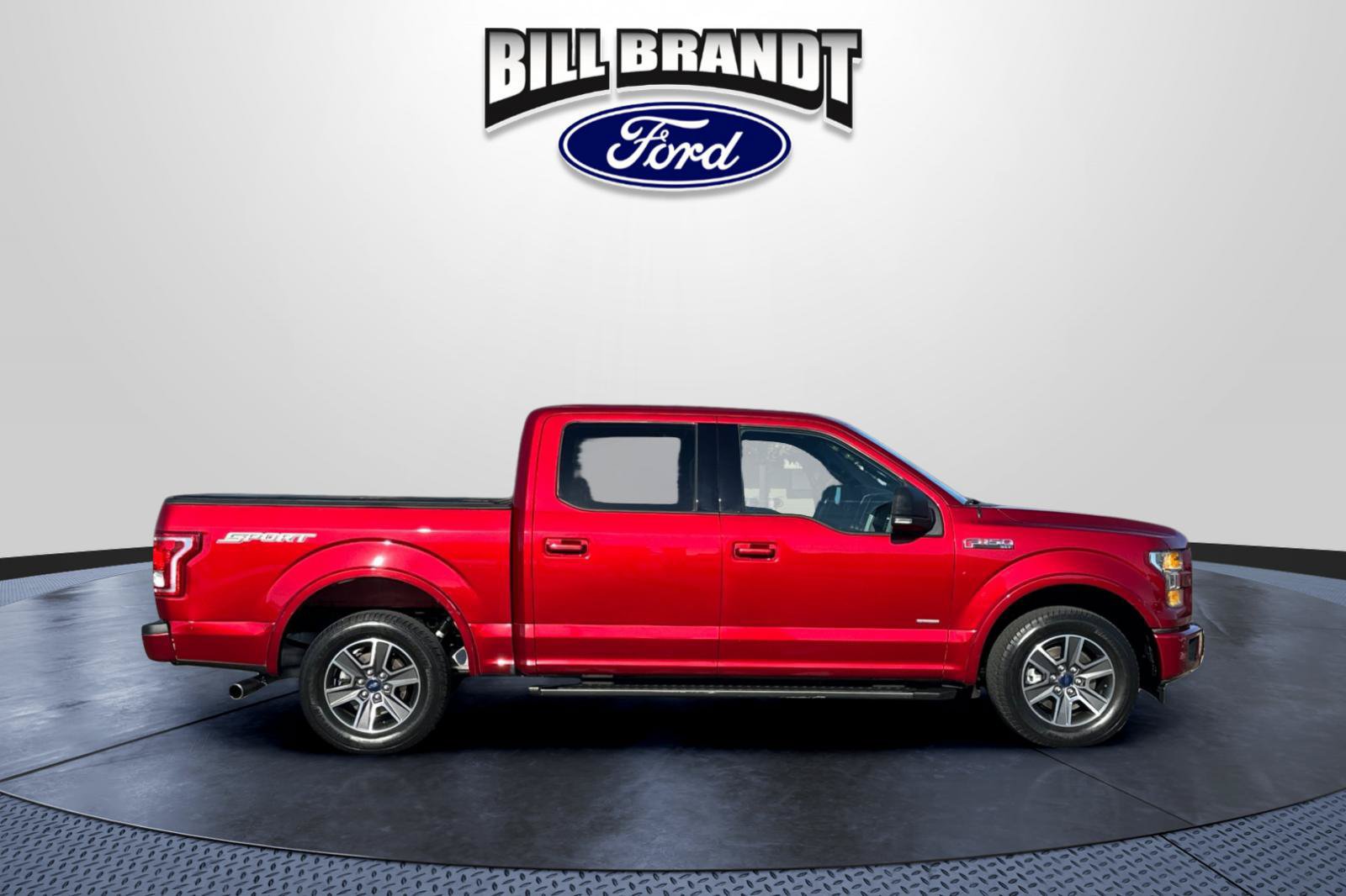 Used 2017 Ford F150 XLT w/ Equipment Group 302A Luxury RWD image 2