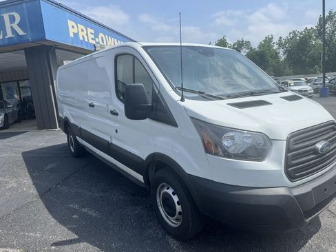 Used 2019 Ford Transit 250 148 Low Roof image 3