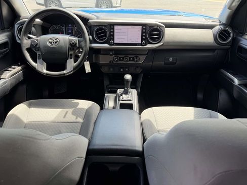 Used 2020 Toyota Tacoma SR5 RWD image 2
