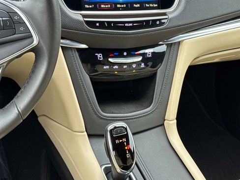 Used 2017 Cadillac XT5 FWD w/ LPO, Wheel Lock Package image 4