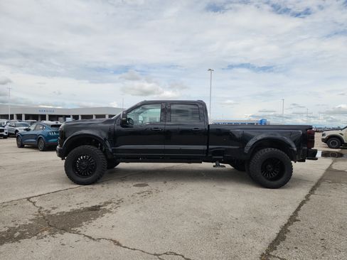 New 2026 Ford F450 Platinum w/ FX4 Off-Road Package AWD/4WD image 4
