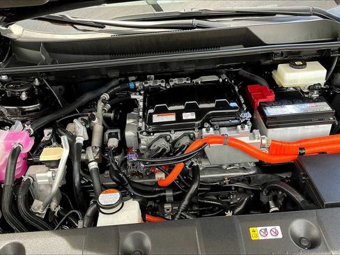 Used 2023 Toyota bZ4X XLE image 31