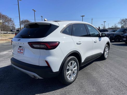 New 2026 Ford Escape Active w/ Tech Pack #1 image 3
