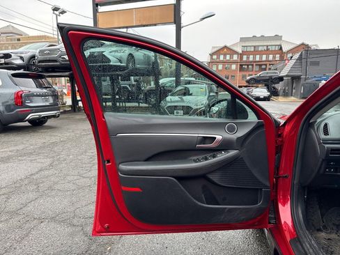 Used 2021 Hyundai Sonata SEL w/ Cargo Package image 10