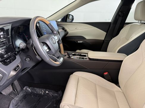 Used 2024 Lexus RX 350 RX 350 image 5