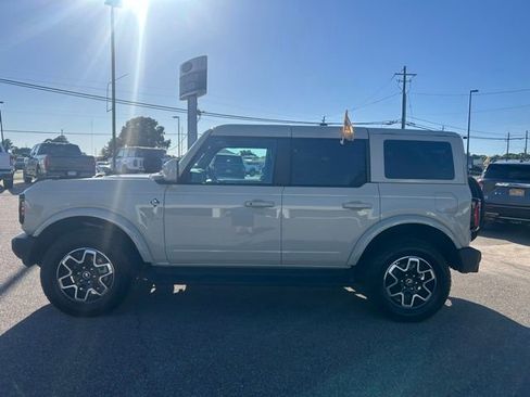 Certified 2025 Ford Bronco Outer Banks AWD/4WD image 6
