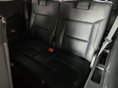 Used 2025 Ford Explorer ST-Line RWD image 34