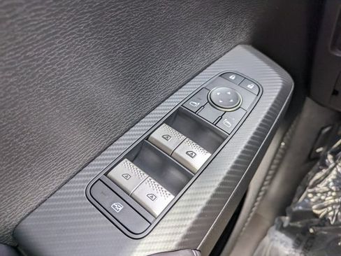 New 2026 Mitsubishi Outlander LE FWD image 21