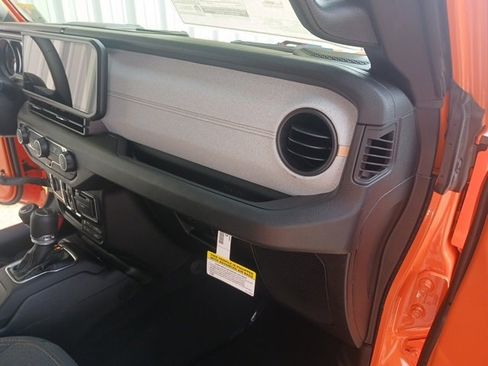 New 2025 Jeep Gladiator Sport image 23