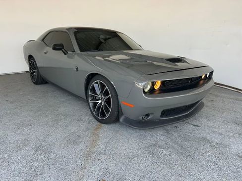 Used 2019 Dodge Challenger R/T Scat Pack w/ Plus Package RWD image 2