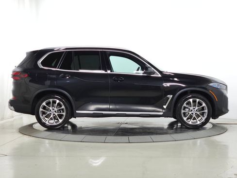 Used 2026 BMW X5 xDrive40i w/ Premium Package AWD/4WD image 12