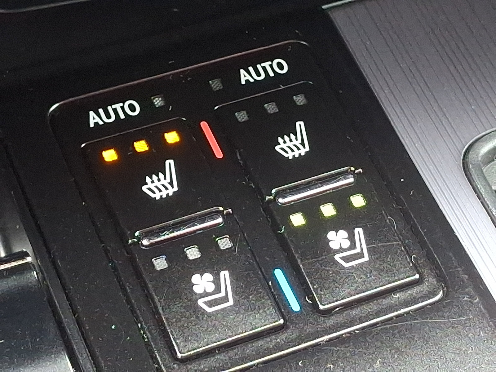 Used 2021 Lexus RX 350 F Sport w/ Accessory Package AWD/4WD image 25