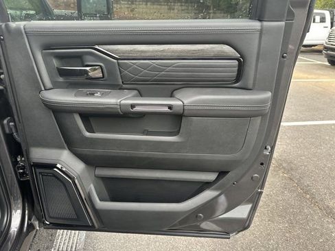 New 2025 RAM 2500 Limited image 14