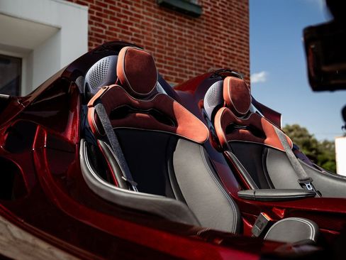 Used 2021 McLaren Elva image 11