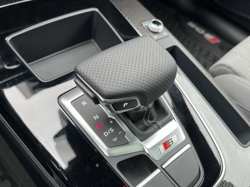 Certified 2024 Audi SQ5 Premium w/ 21" Wheel Package image 26