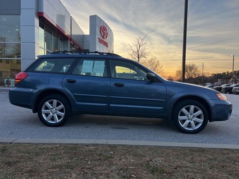Used 2007 Subaru Outback 2.5i image 2