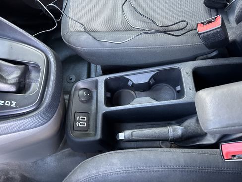 Used 2020 Ford Transit Connect XL image 33