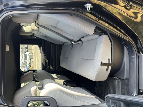 Used 2024 Toyota Tacoma SR5 image 17