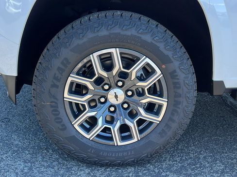 New 2026 Chevrolet Colorado Z71 w/ Technology Package AWD/4WD image 10
