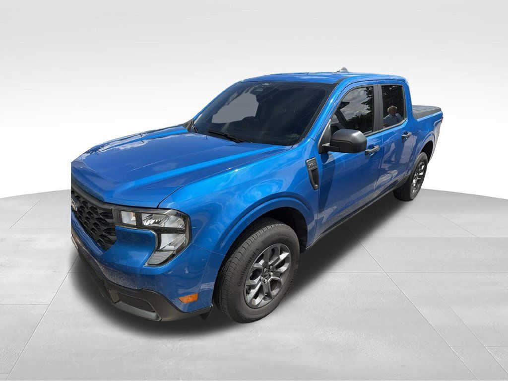 Used 2026 Ford Maverick XLT FWD image 1