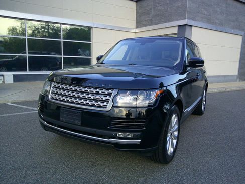 Used 2014 Land Rover Range Rover HSE AWD/4WD image 5