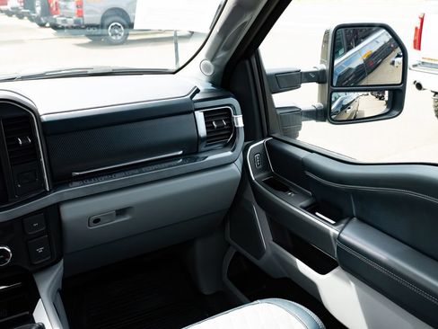 Used 2023 Ford F350 Limited w/ FX4 Off-Road Package AWD/4WD image 11