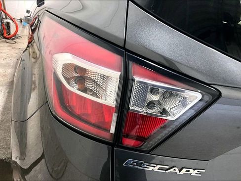 Used 2018 Ford Escape SEL w/ Canadian Touring Package image 23