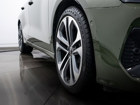 Certified 2025 Audi A3 2.0T Premium Plus w/ Premium Plus Package image 19