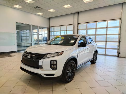 Used 2025 Mitsubishi Outlander Sport LE image 8