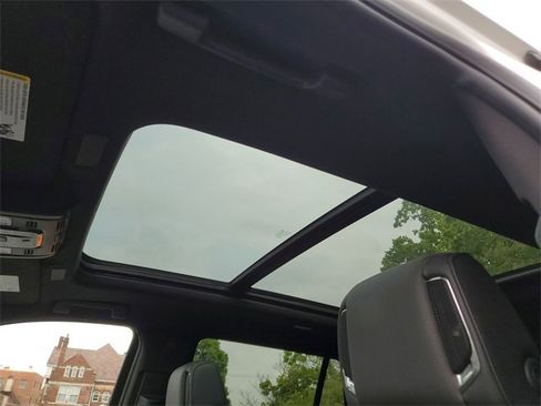 New 2025 Cadillac Escalade Sport w/ Touring Package image 20