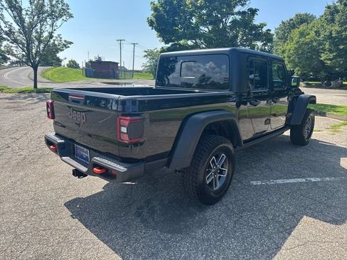 Used 2026 Jeep Gladiator Mojave AWD/4WD image 11