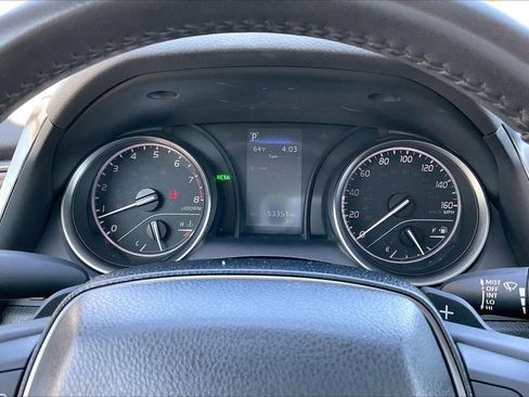 Used 2023 Toyota Camry SE w/ Convenience Package FWD image 11