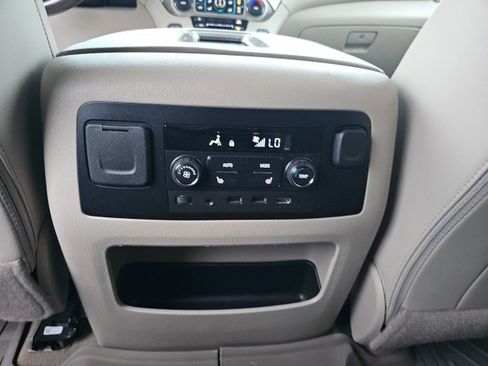 Used 2019 GMC Yukon Denali w/ Denali Ultimate Package image 30