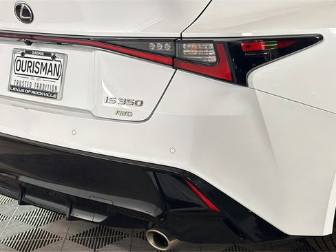 Certified 2022 Lexus IS 350 F Sport image 9