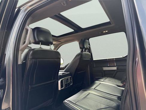 Used 2020 Ford F150 Lariat w/ Equipment Group 502A Luxury image 31