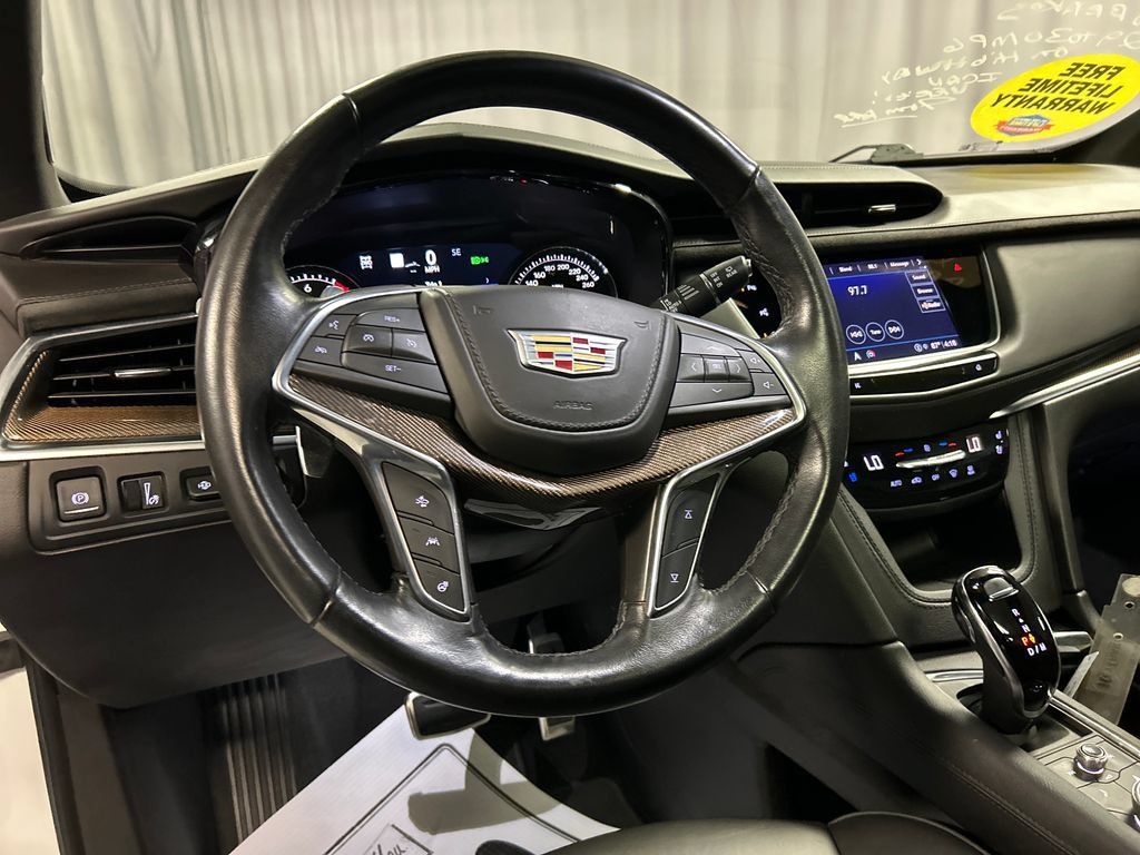 Used 2022 Cadillac XT5 Sportv w/ Platinum Package AWD/4WD image 15