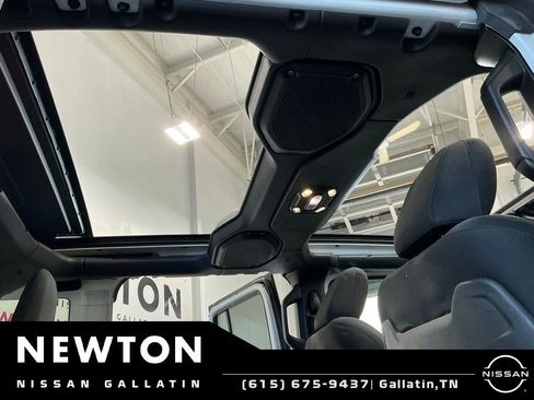 Used 2019 Jeep Wrangler Unlimited Rubicon w/ Steel Bumper Group AWD/4WD image 11
