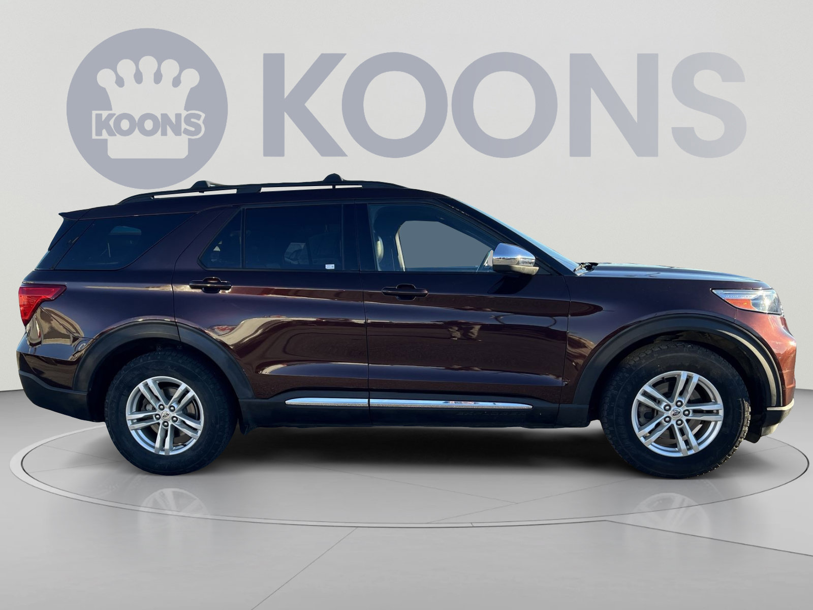Certified 2020 Ford Explorer XLT w/ Equipment Group 202A AWD/4WD image 17