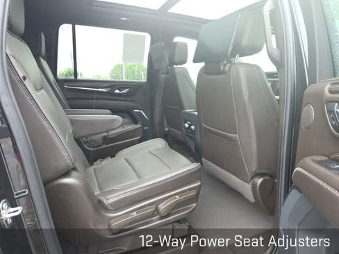 Used 2024 GMC Yukon XL Denali w/ Advanced Technology Package AWD/4WD image 55