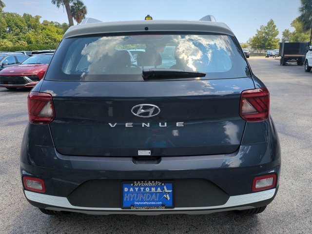 Certified 2024 Hyundai Venue Limited FWD image 5