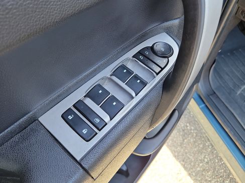 Used 2010 GMC Sierra 1500 SLE AWD/4WD image 17