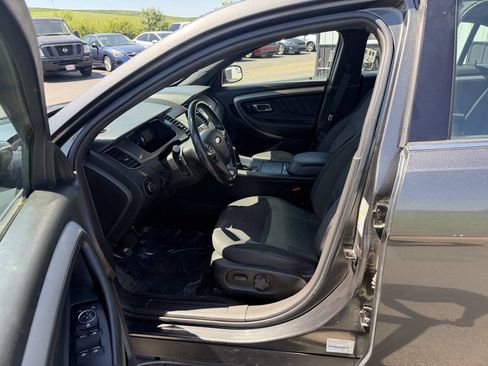 Used 2016 Ford Taurus SEL w/ Equipment Group 201A FWD image 9