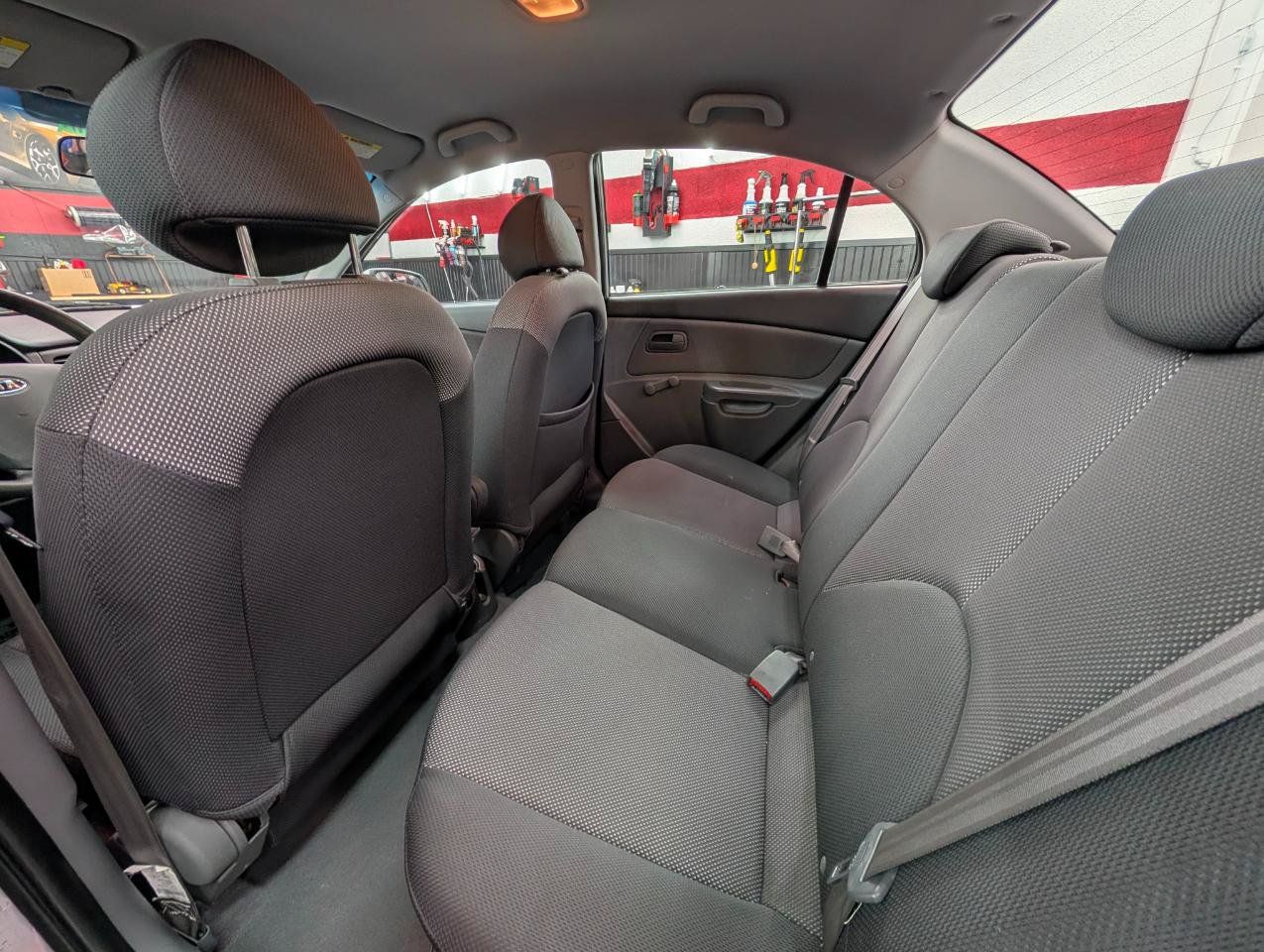 Used 2007 Kia Rio LX FWD image 8