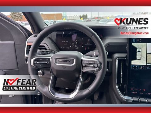 Used 2025 GMC Yukon Denali image 42