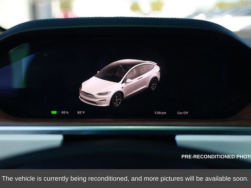 Used 2022 Tesla Model X image 19