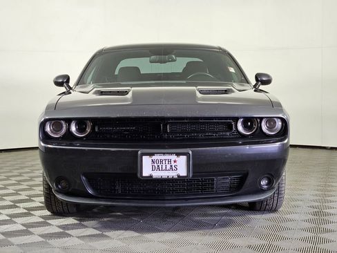 Used 2016 Dodge Challenger SXT w/ Blacktop Package image 2