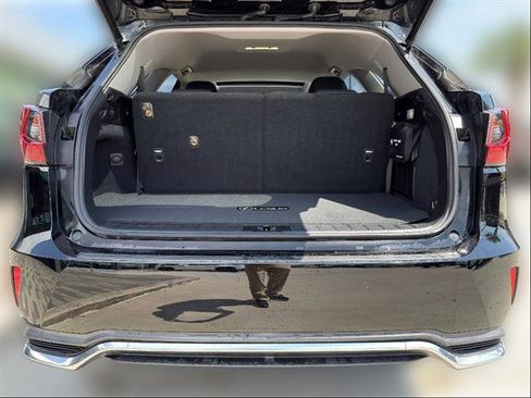 Used 2018 Lexus RX 350L FWD w/ Premium Package image 7