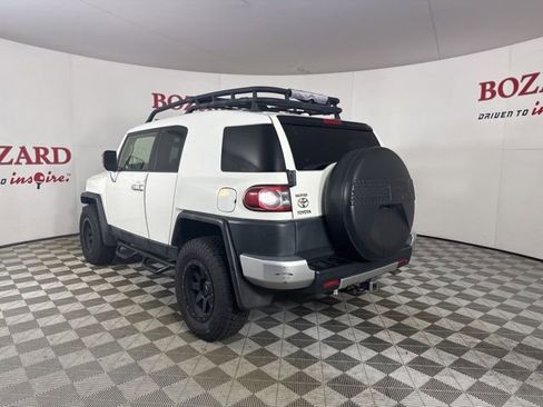 Used 2013 Toyota FJ Cruiser 4WD w/ Convenience Pkg image 6