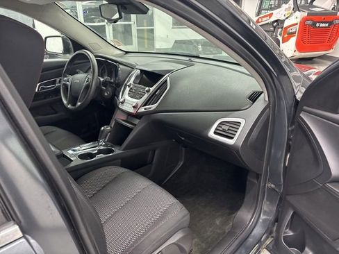 Used 2017 GMC Terrain SLE image 20