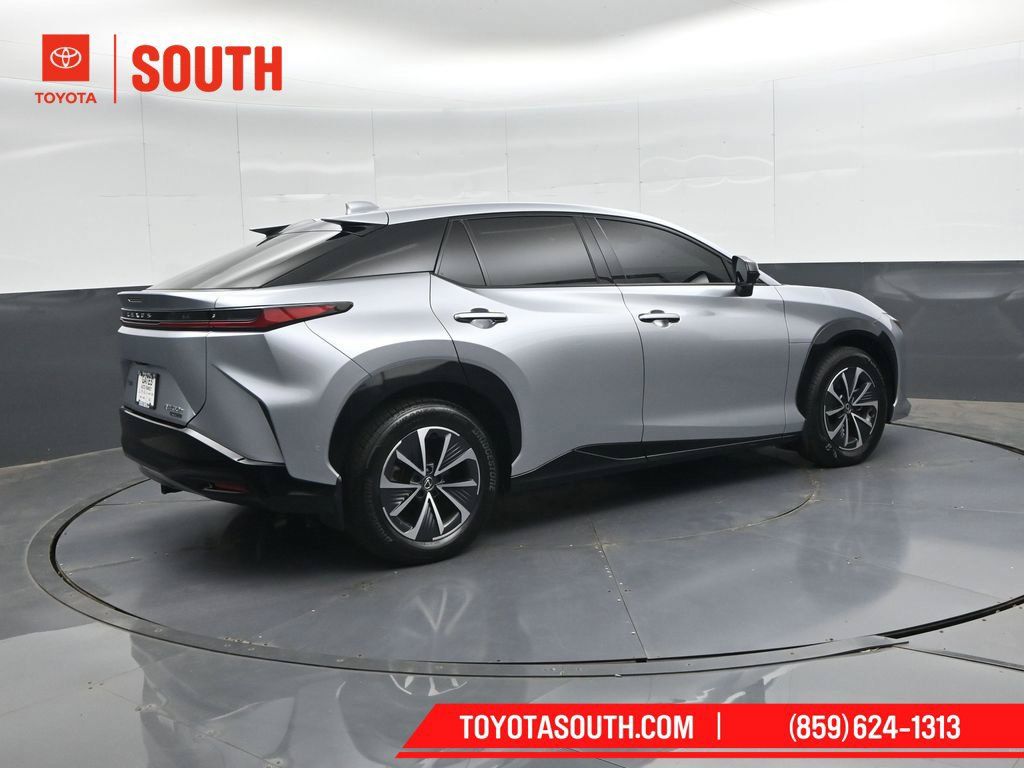 Used 2024 Lexus RZ 450e Premium w/ Technology Package AWD/4WD image 2